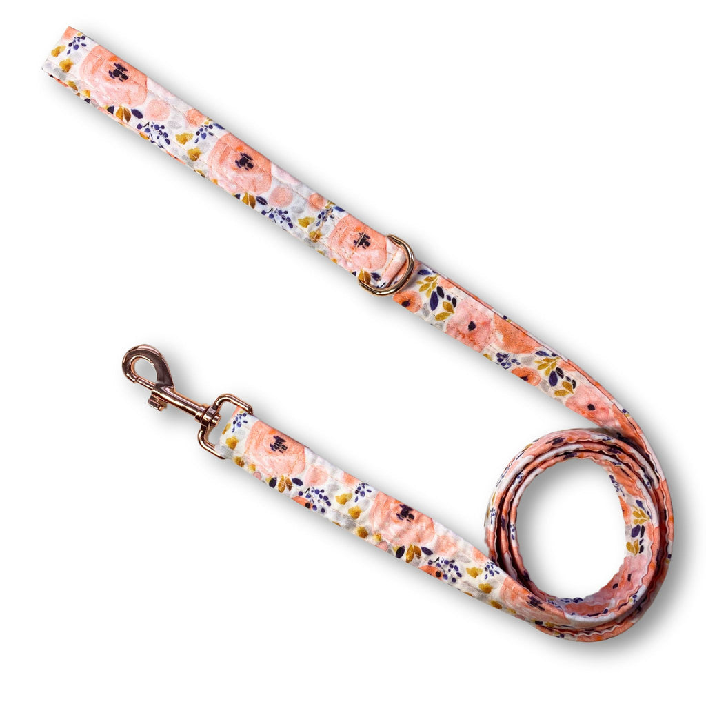 Peach Posy dog leash with d ring for attaching accessories