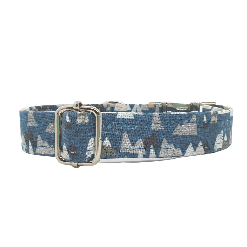 Adjustable fabric dog collar with polypropylene webbing inner in blue mountain design